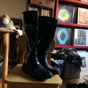 COPY - Used once! Tall navy blue with ankle embellishment